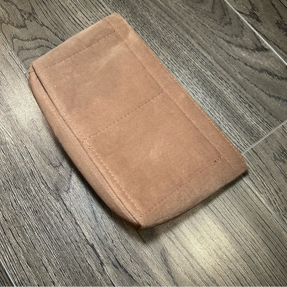 Brown Clutch - Picture 2 of 6